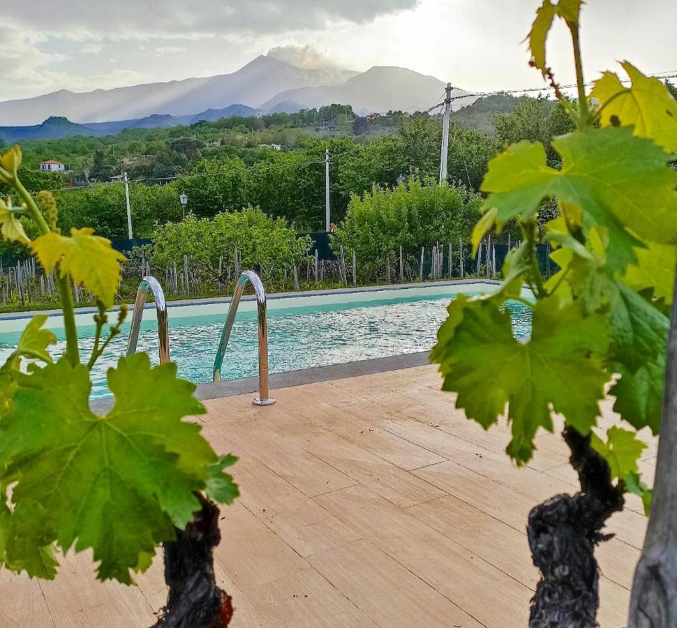 Nake Residenza Artistica Villa SantʼAlfio Exteriör bild