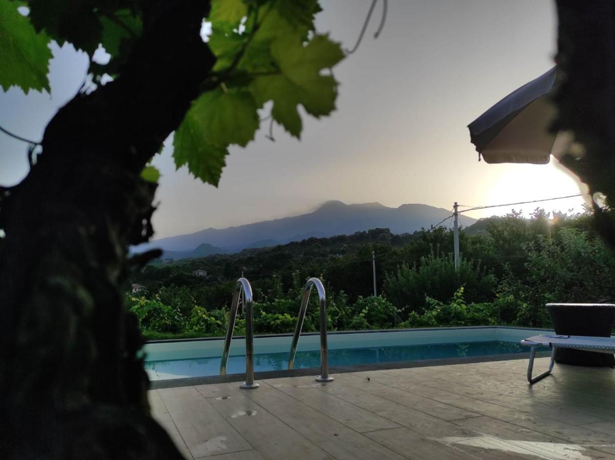 Nake Residenza Artistica Villa SantʼAlfio Exteriör bild